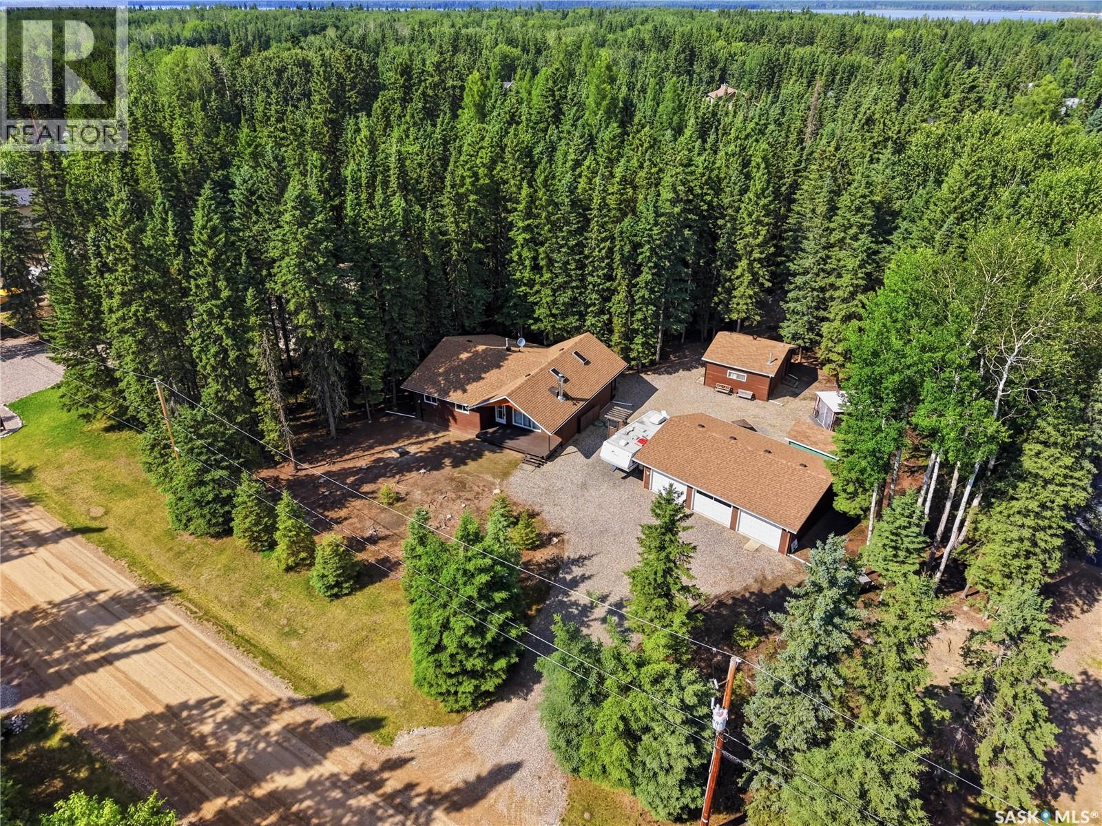 23 Saskatchewan DRIVE - 3