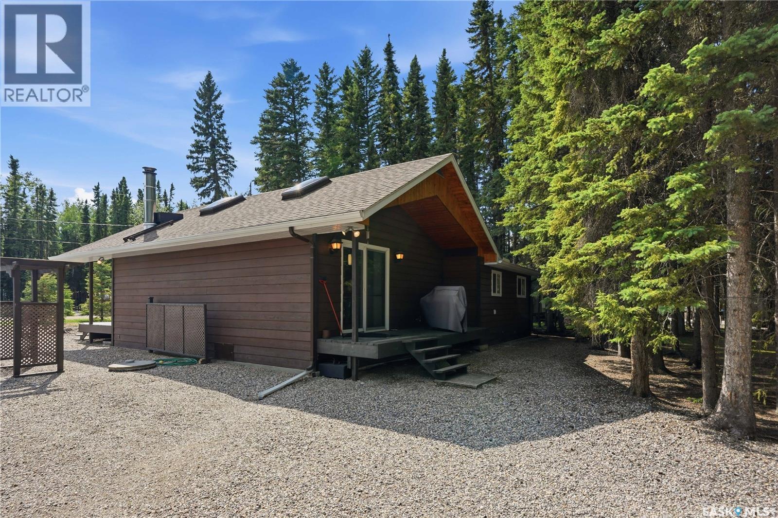 23 Saskatchewan DRIVE - 30