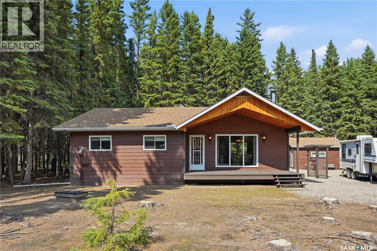 23 Saskatchewan DRIVE - 5