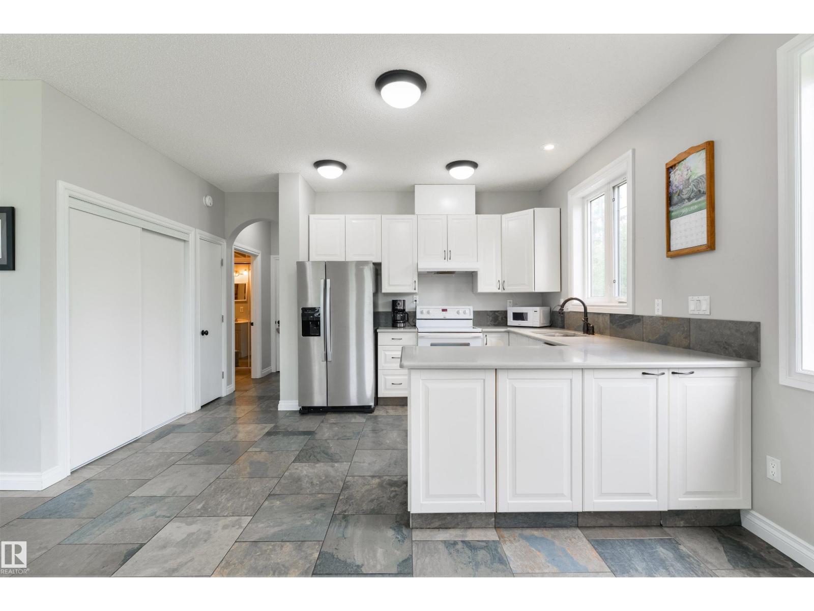 56010 RGE ROAD 20A - 13