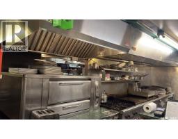 379 Albert Street, Regina, SK S4R2N6 Photo 13