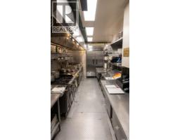 379 Albert Street, Regina, SK S4R2N6 Photo 14