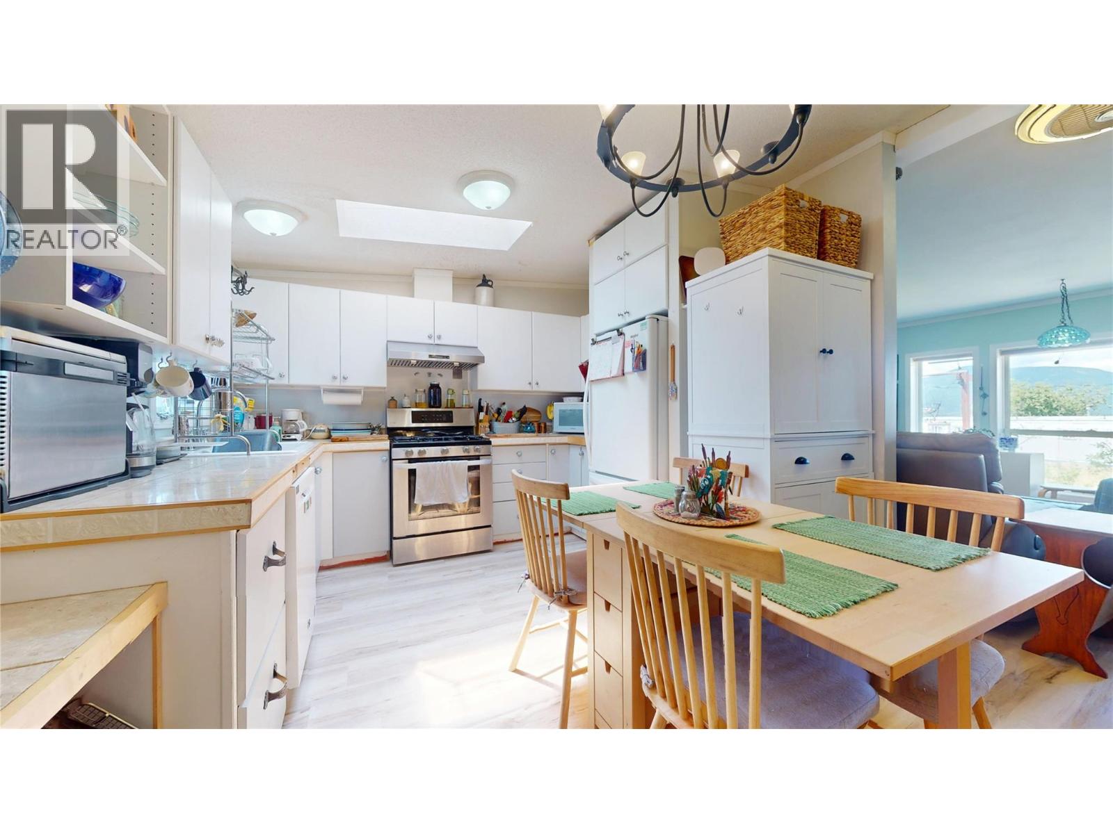 #16 9762 Ermacora Road - 14