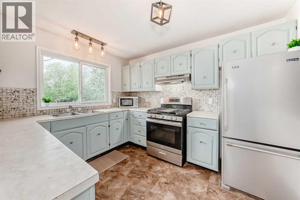 5606 51 Street - 8