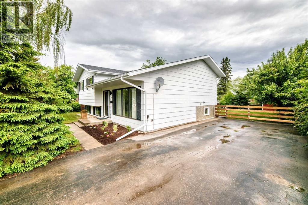5606 51 Street - 41