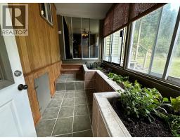 440 Hubscher Road, Ross Spur, BC V0G1L0 Photo 36