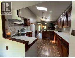 440 Hubscher Road, Ross Spur, BC V0G1L0 Photo 24