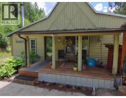 440 Hubscher Road, Ross Spur, BC V0G1L0 Photo 14