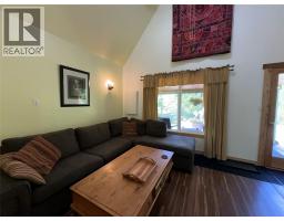 440 Hubscher Road, Ross Spur, BC V0G1L0 Photo 22