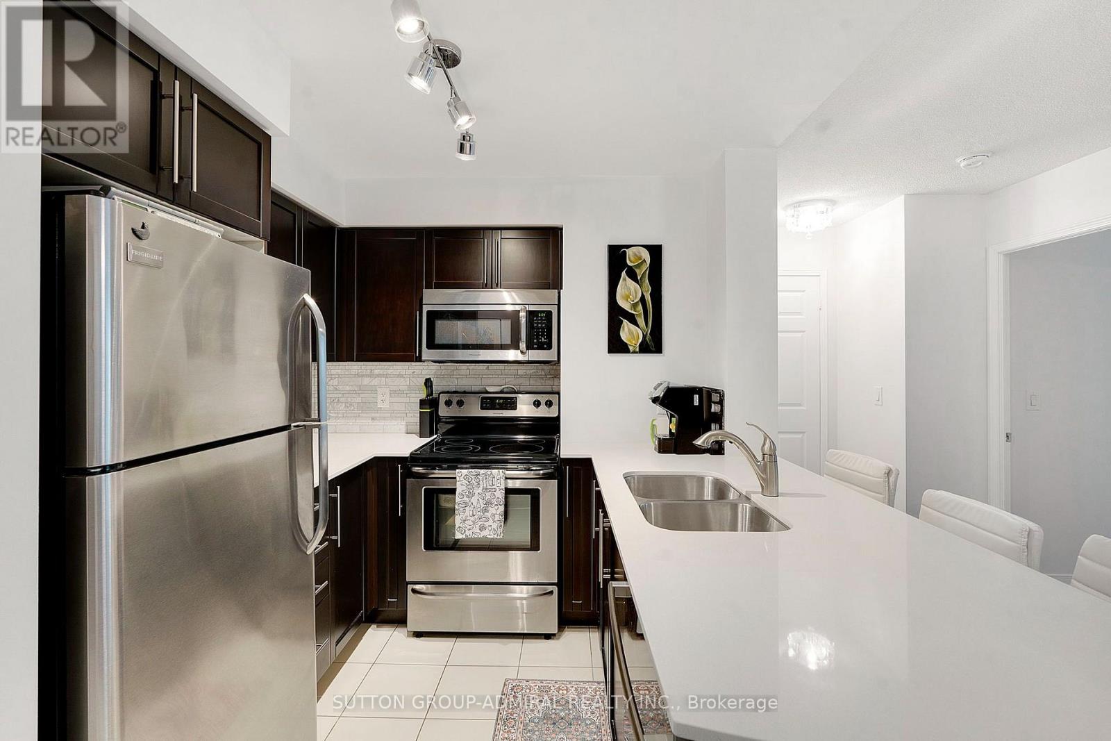 #307 73 KING WILLIAM CRESCENT - 8