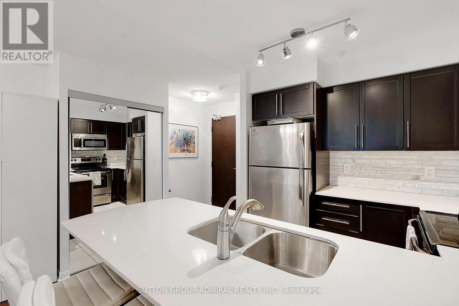 #307 73 KING WILLIAM CRESCENT - 9