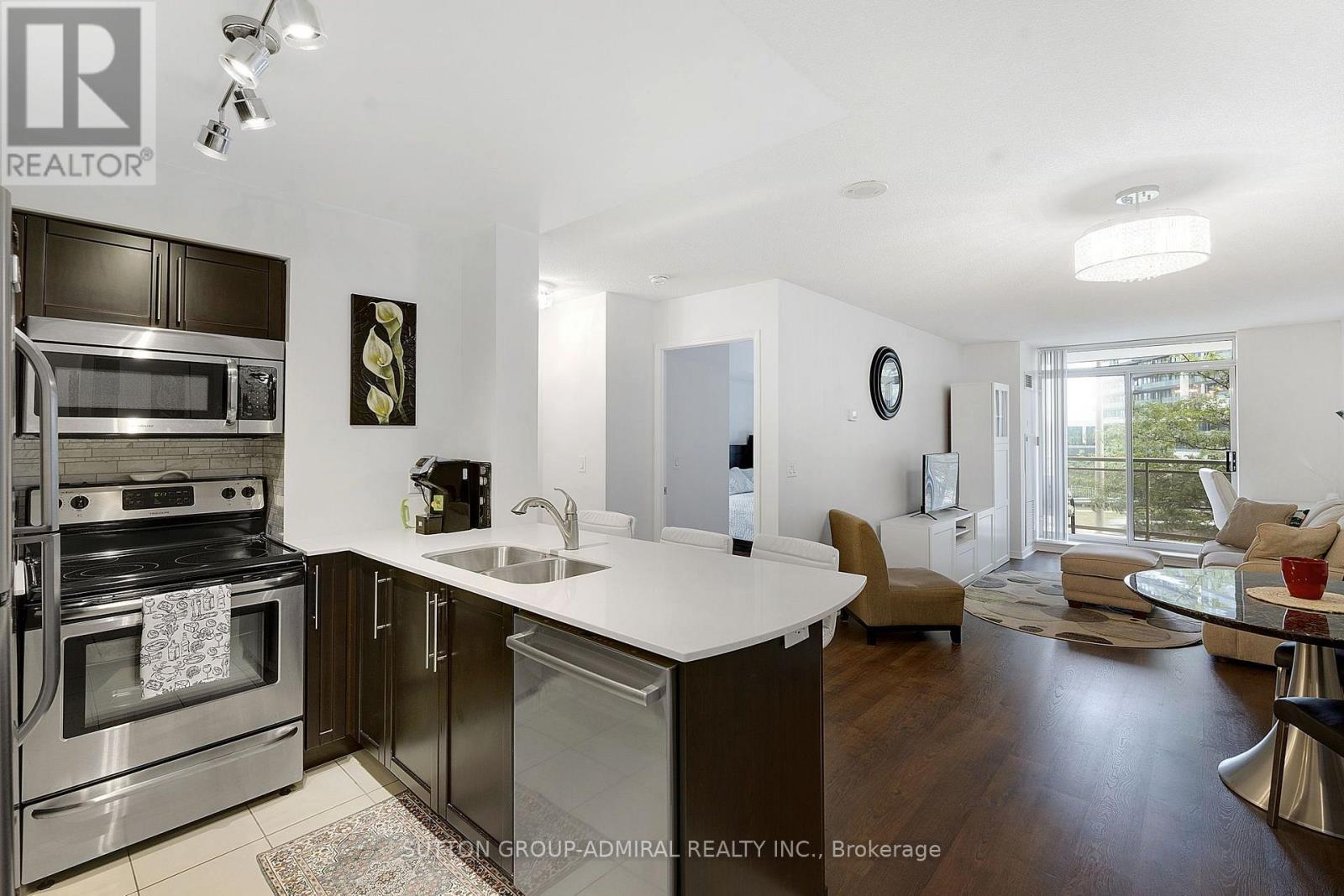 #307 73 KING WILLIAM CRESCENT - 10