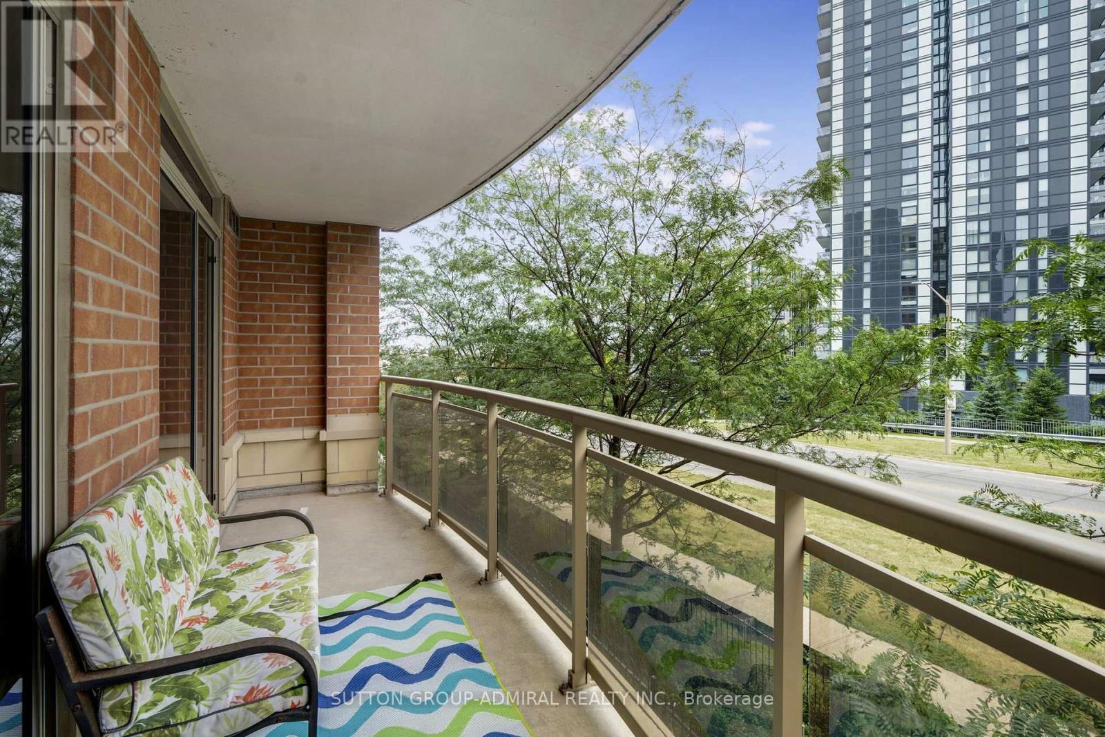 #307 73 KING WILLIAM CRESCENT - 21