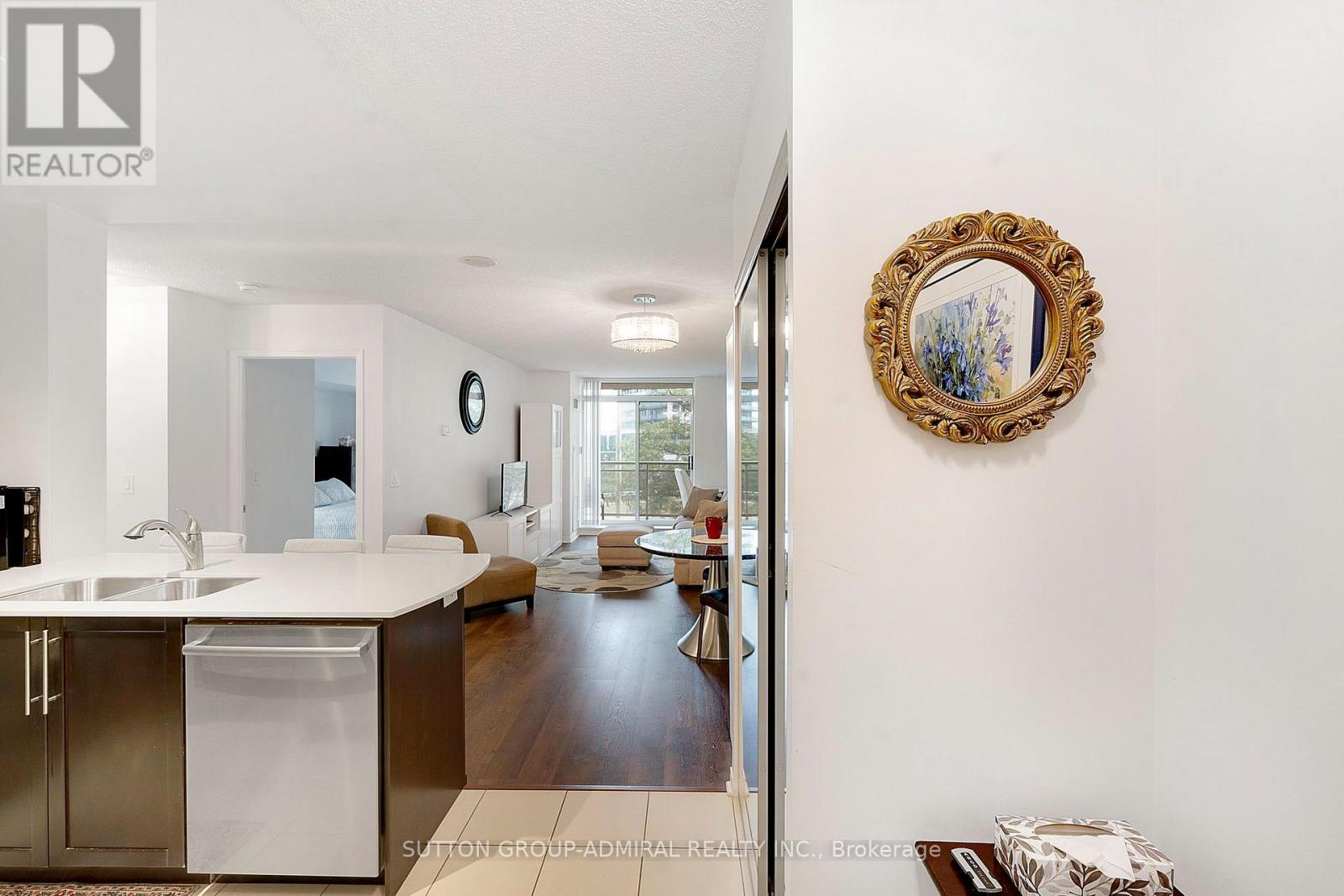 #307 73 KING WILLIAM CRESCENT - 7