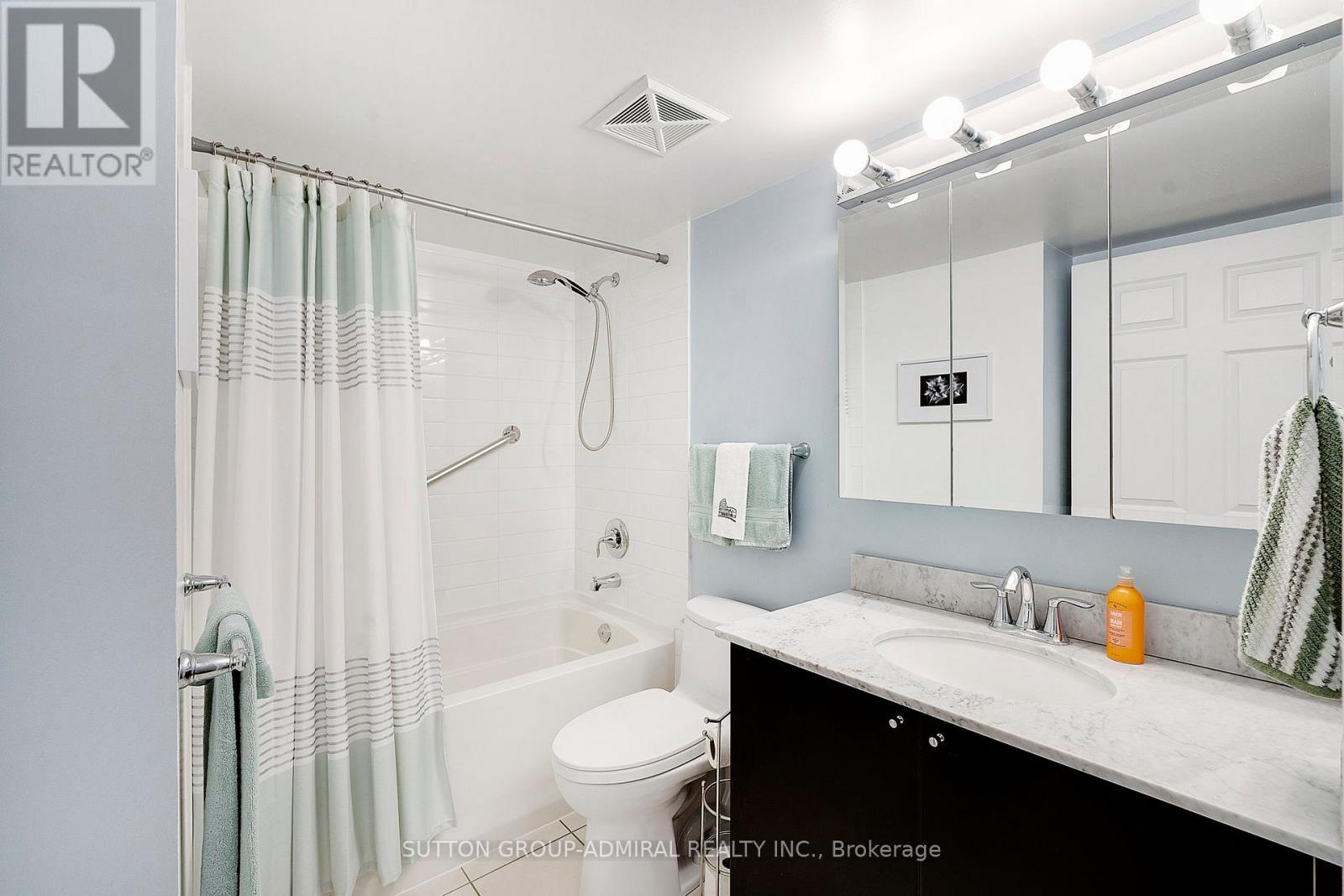 #307 73 KING WILLIAM CRESCENT - 19