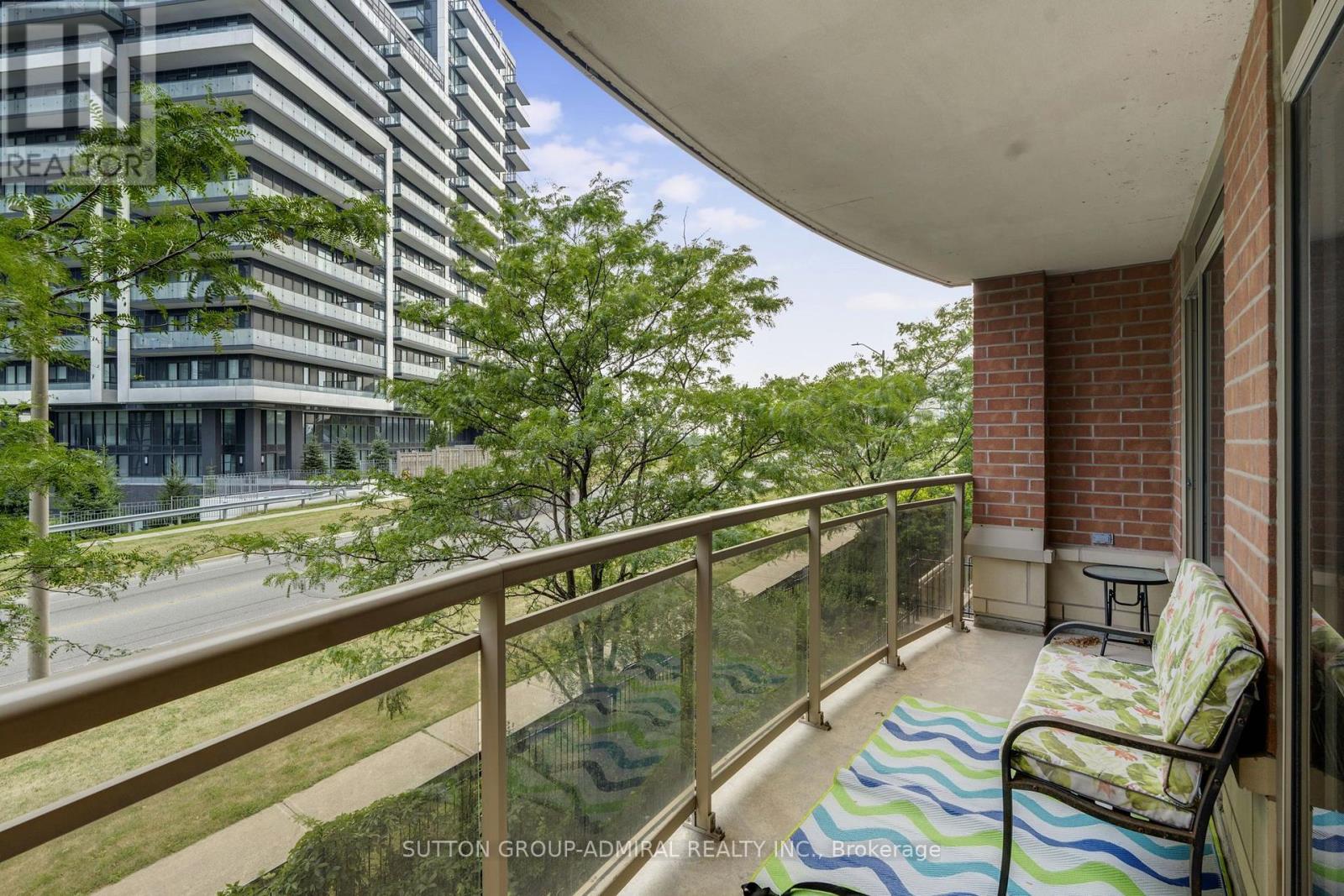 #307 73 KING WILLIAM CRESCENT - 22