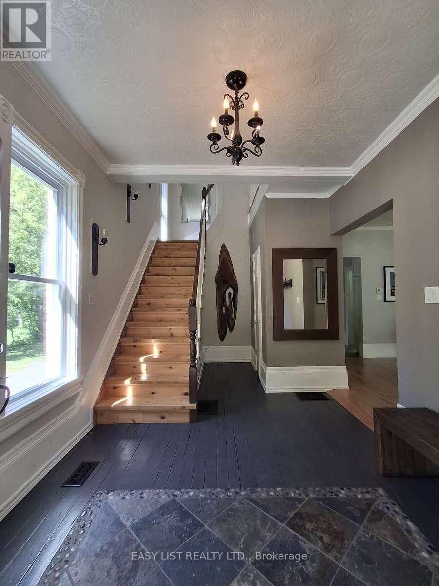 9 RIVER STREET - 2