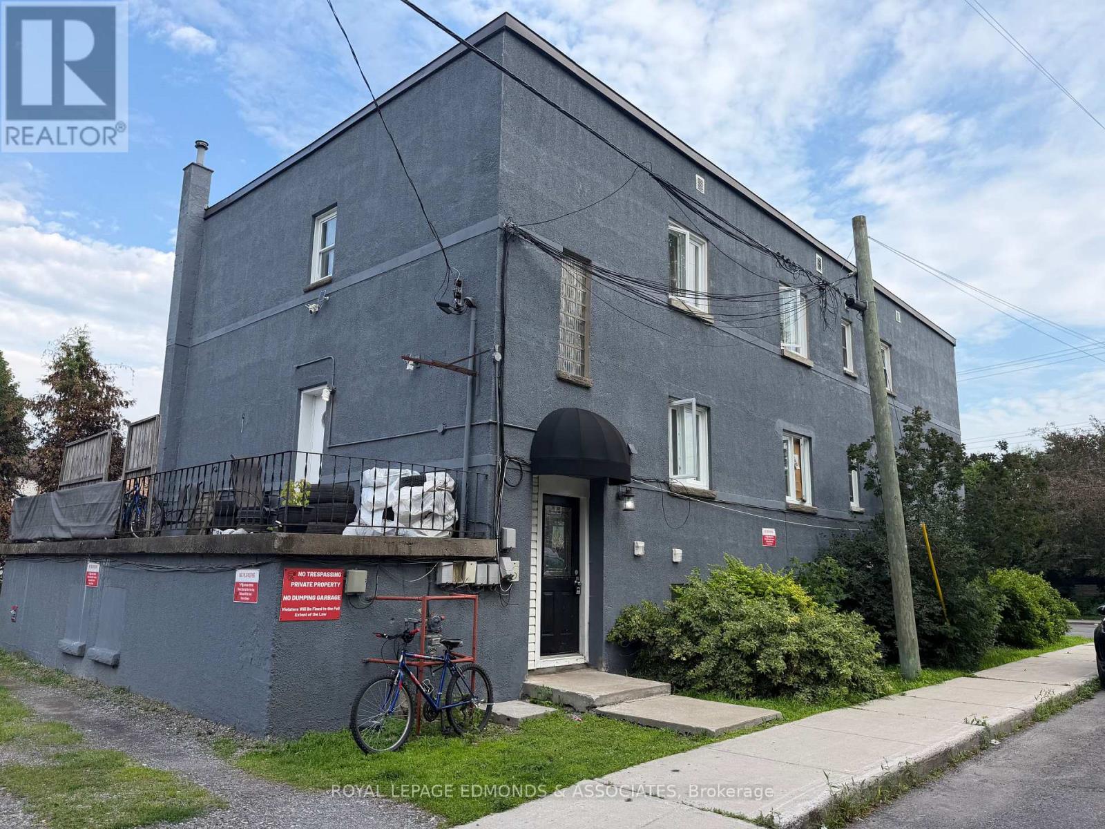 329 RICHELIEU AVENUE - 2