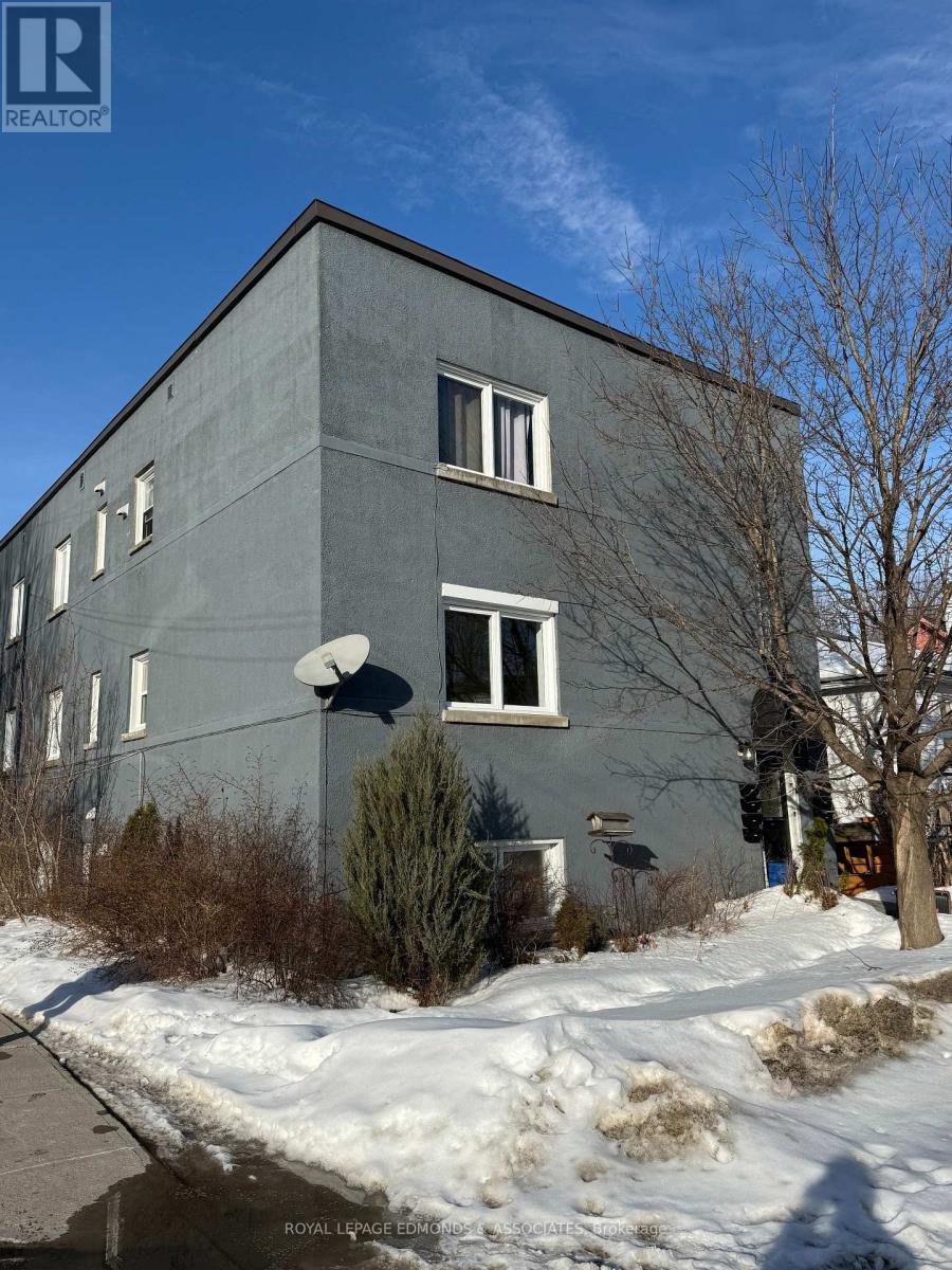 329 RICHELIEU AVENUE - 3