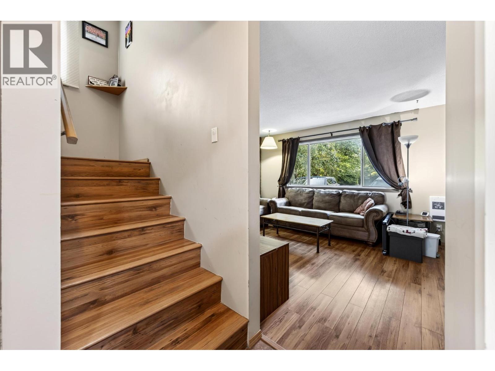 #18 400 5th Avenue - 16