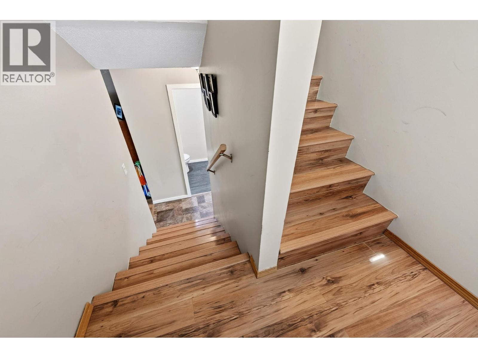 #18 400 5th Avenue - 17