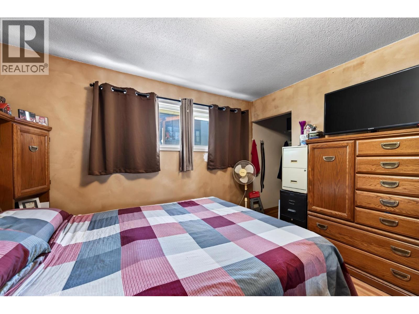 #18 400 5th Avenue - 19