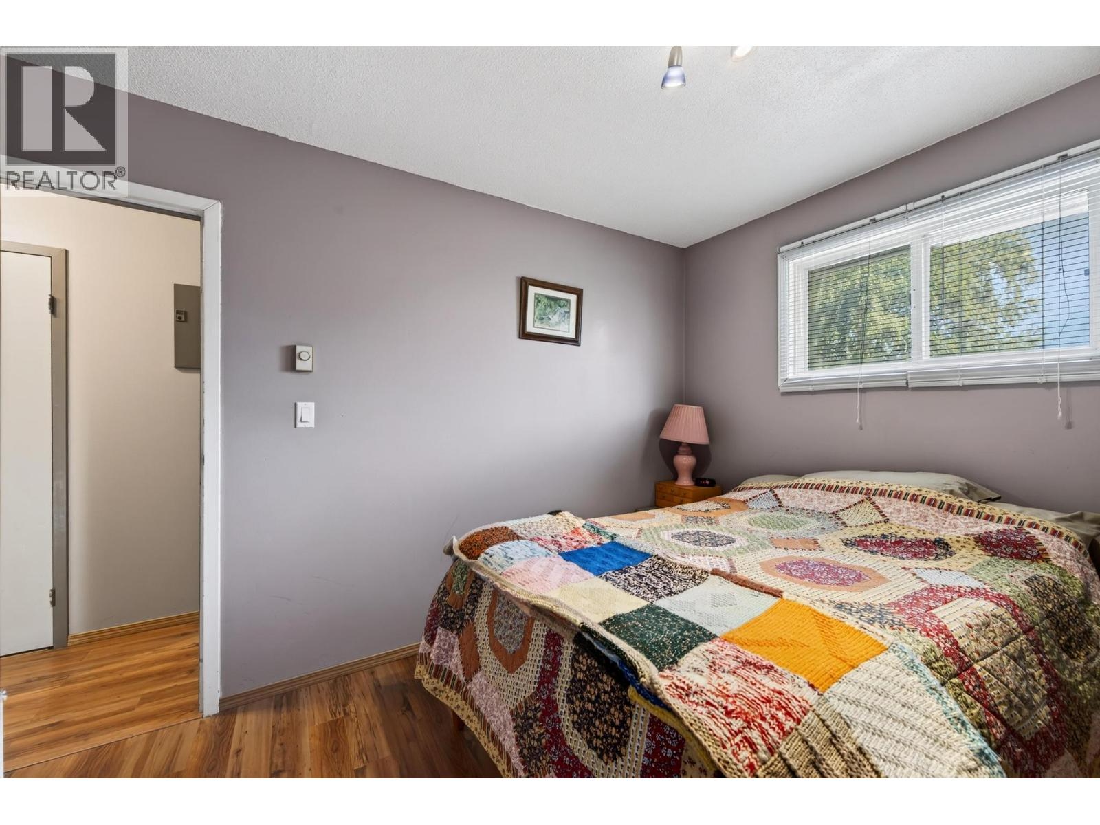 #18 400 5th Avenue - 26