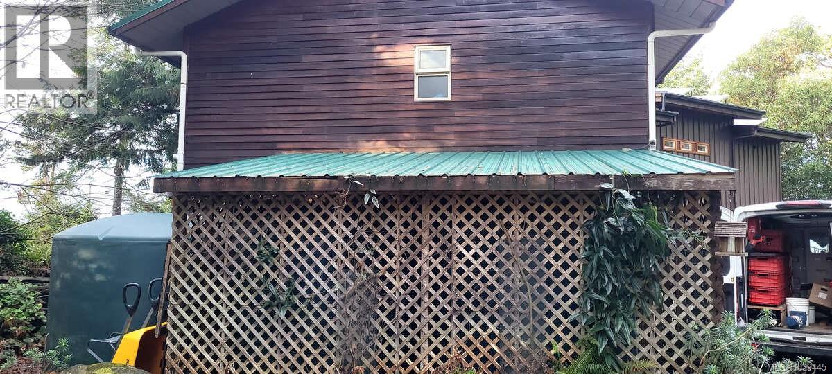 733 Berry Point Rd - 34