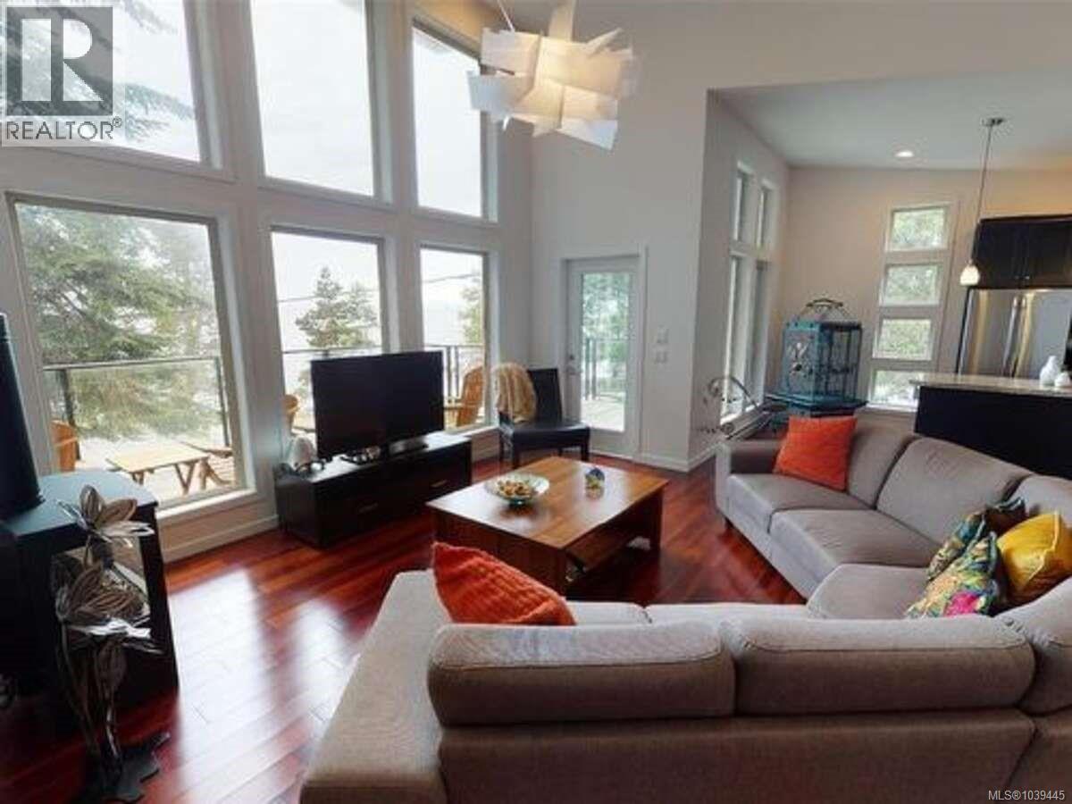 733 Berry Point Rd - 5