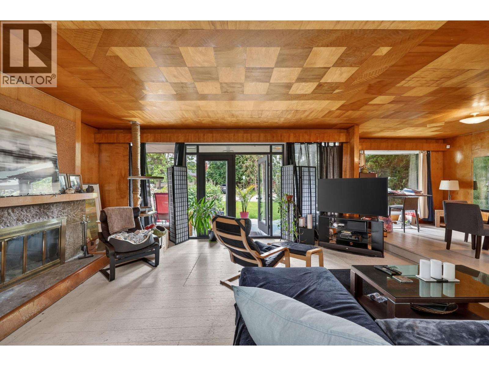 348 Burne Avenue - 2