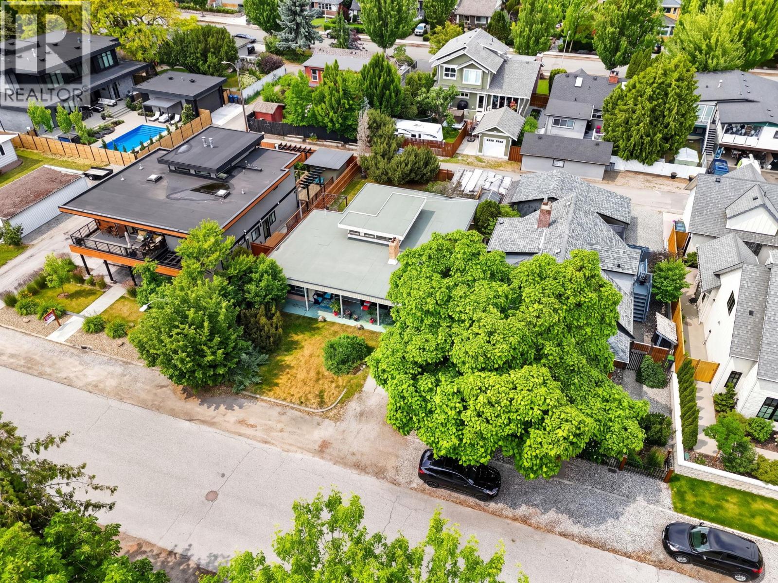 348 Burne Avenue - 18