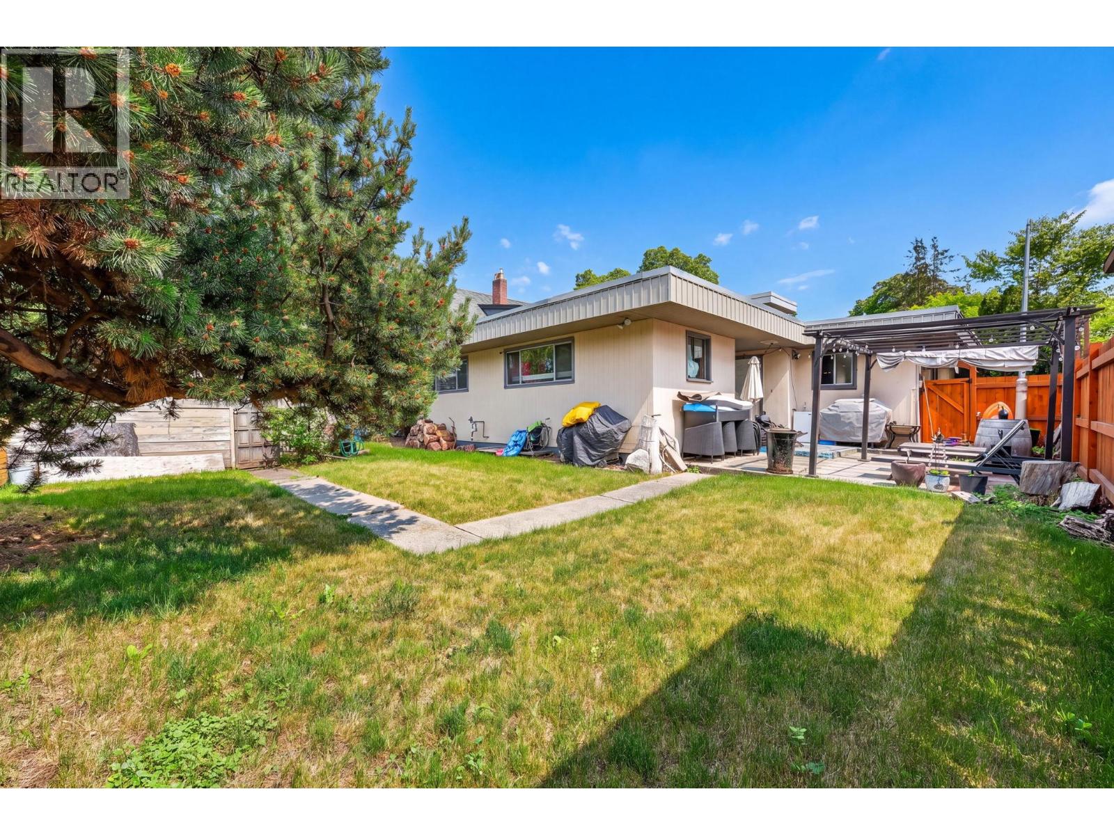 348 Burne Avenue - 15