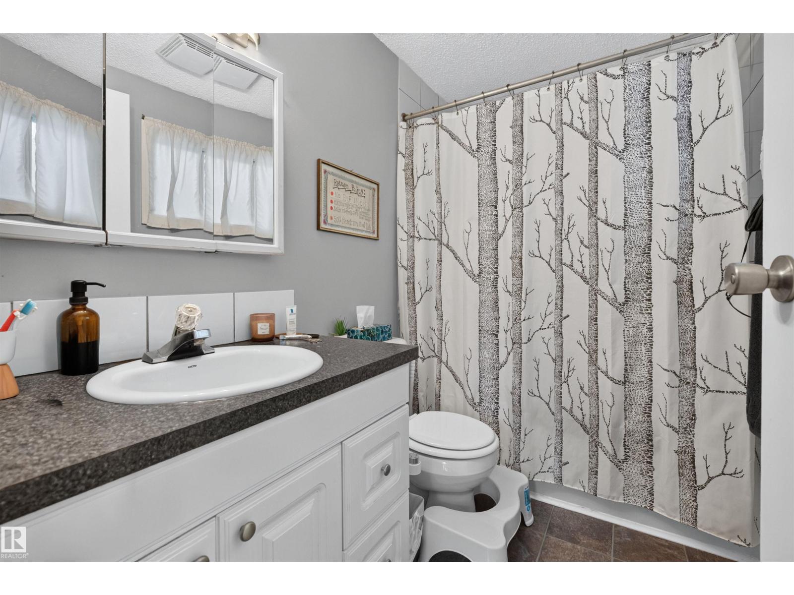 10831 80 AV NW - 8