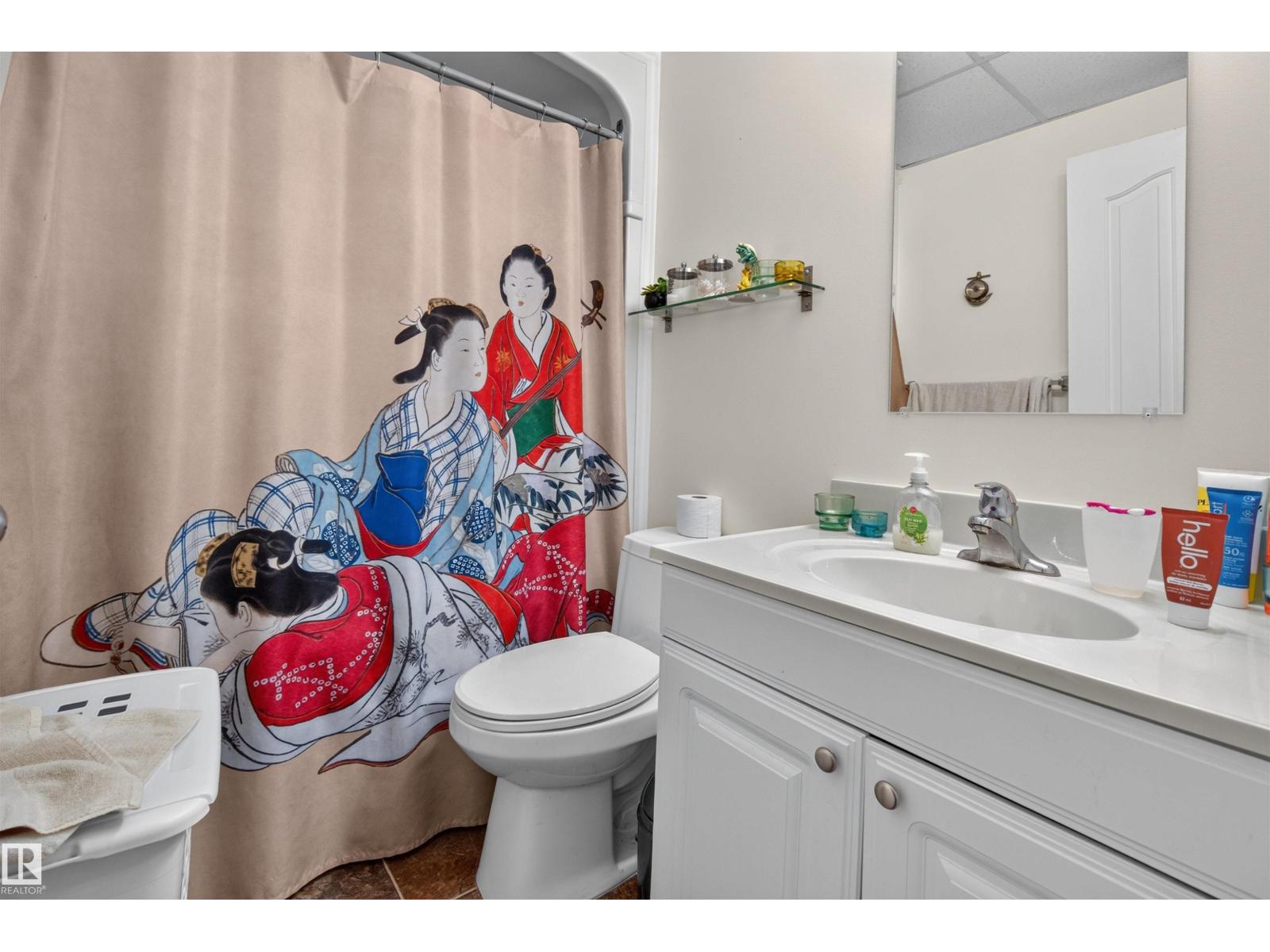 10831 80 AV NW - 32