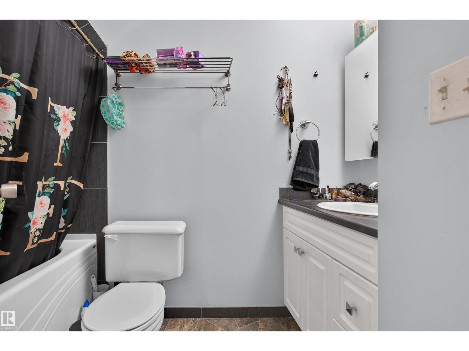 10831 80 AV NW - 11