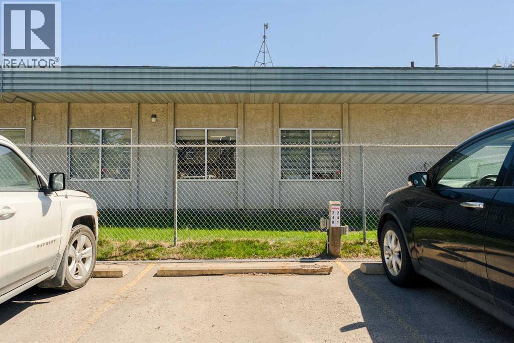 #23 420 Grier Avenue NE - 32