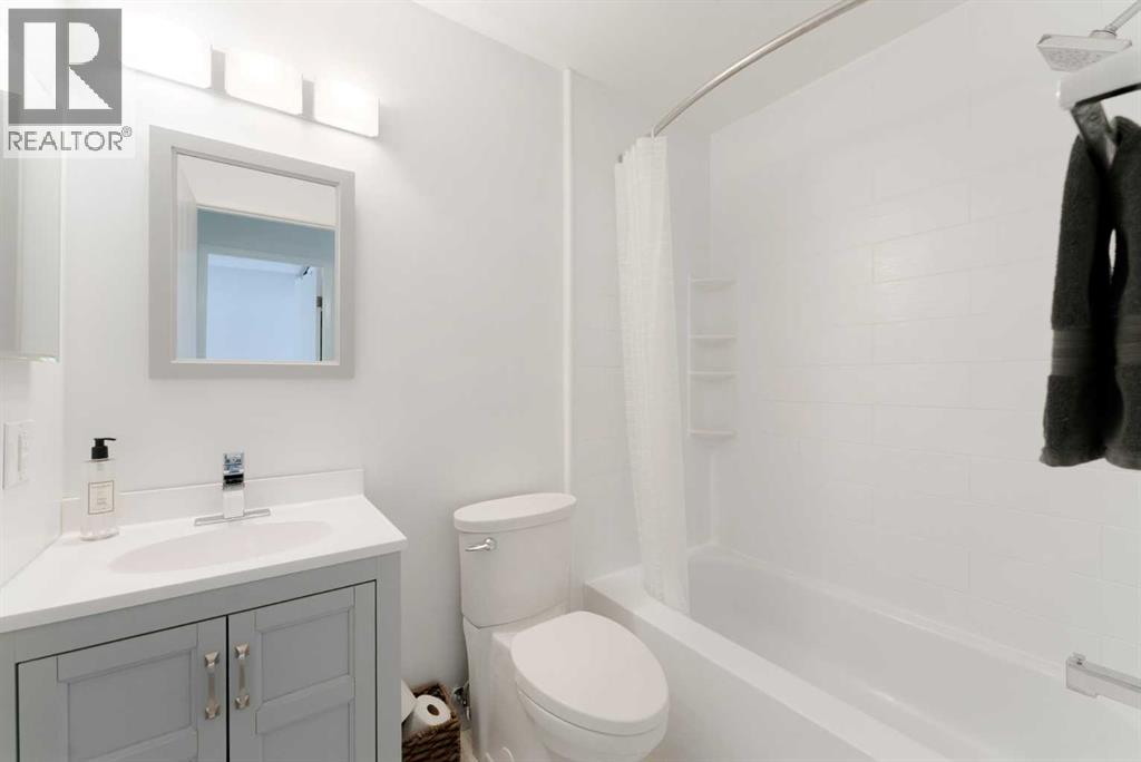 #23 420 Grier Avenue NE - 26