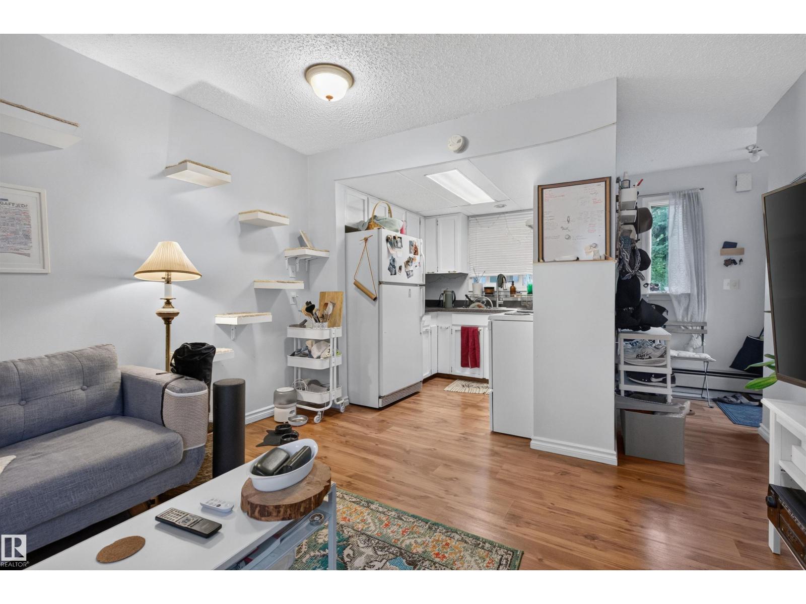 10831 80 AV NW - 4