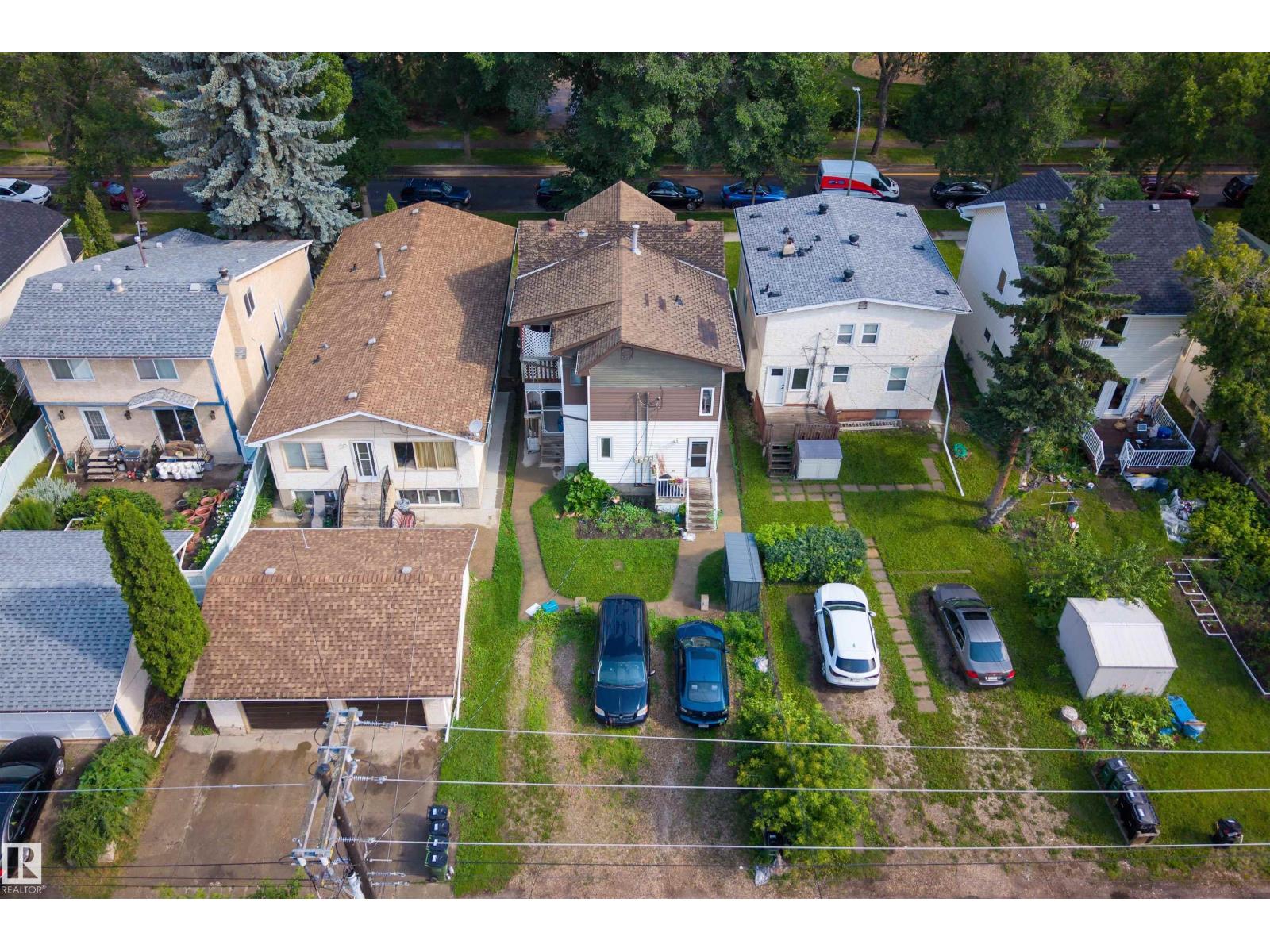10831 80 AV NW - 40