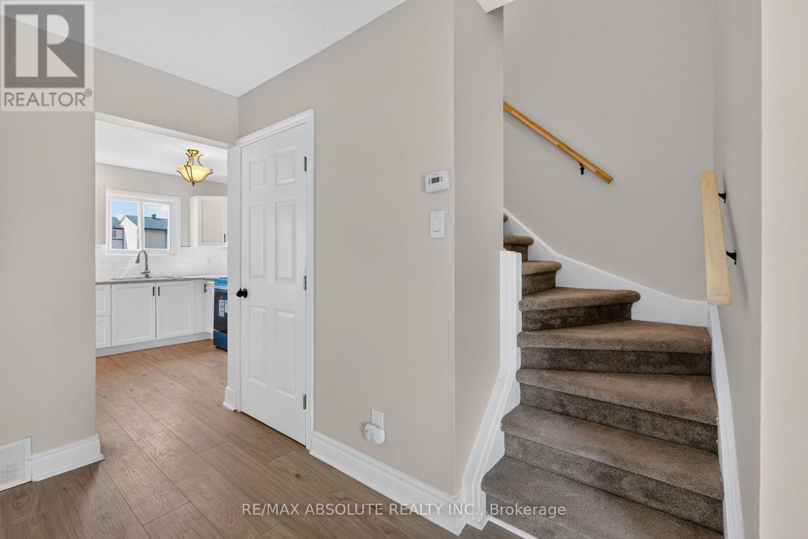#49 3266 UPLANDS DRIVE - 14