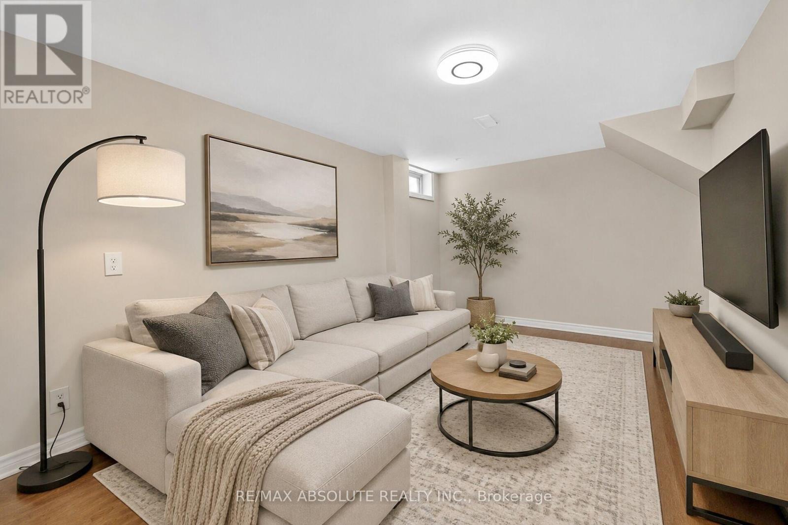 #49 3266 UPLANDS DRIVE - 22