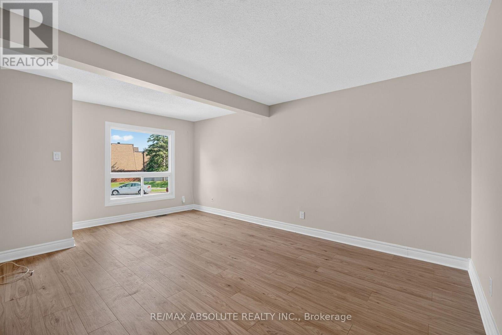 #49 3266 UPLANDS DRIVE - 4