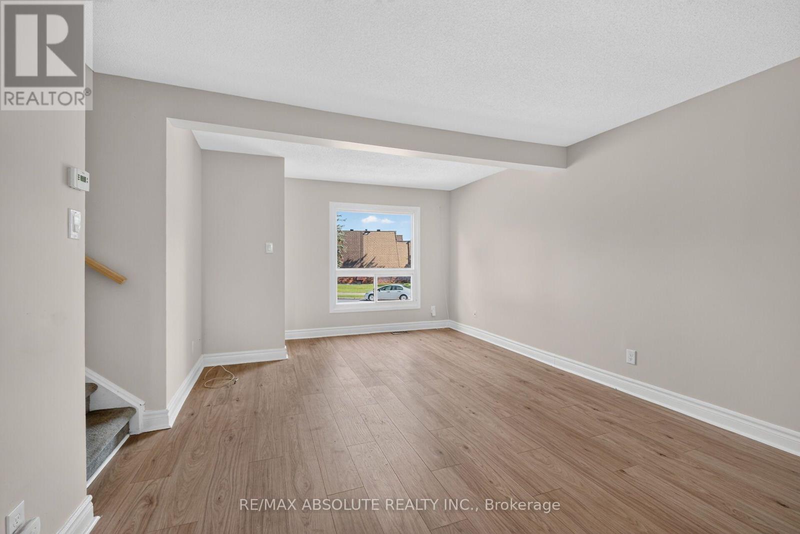 #49 3266 UPLANDS DRIVE - 5