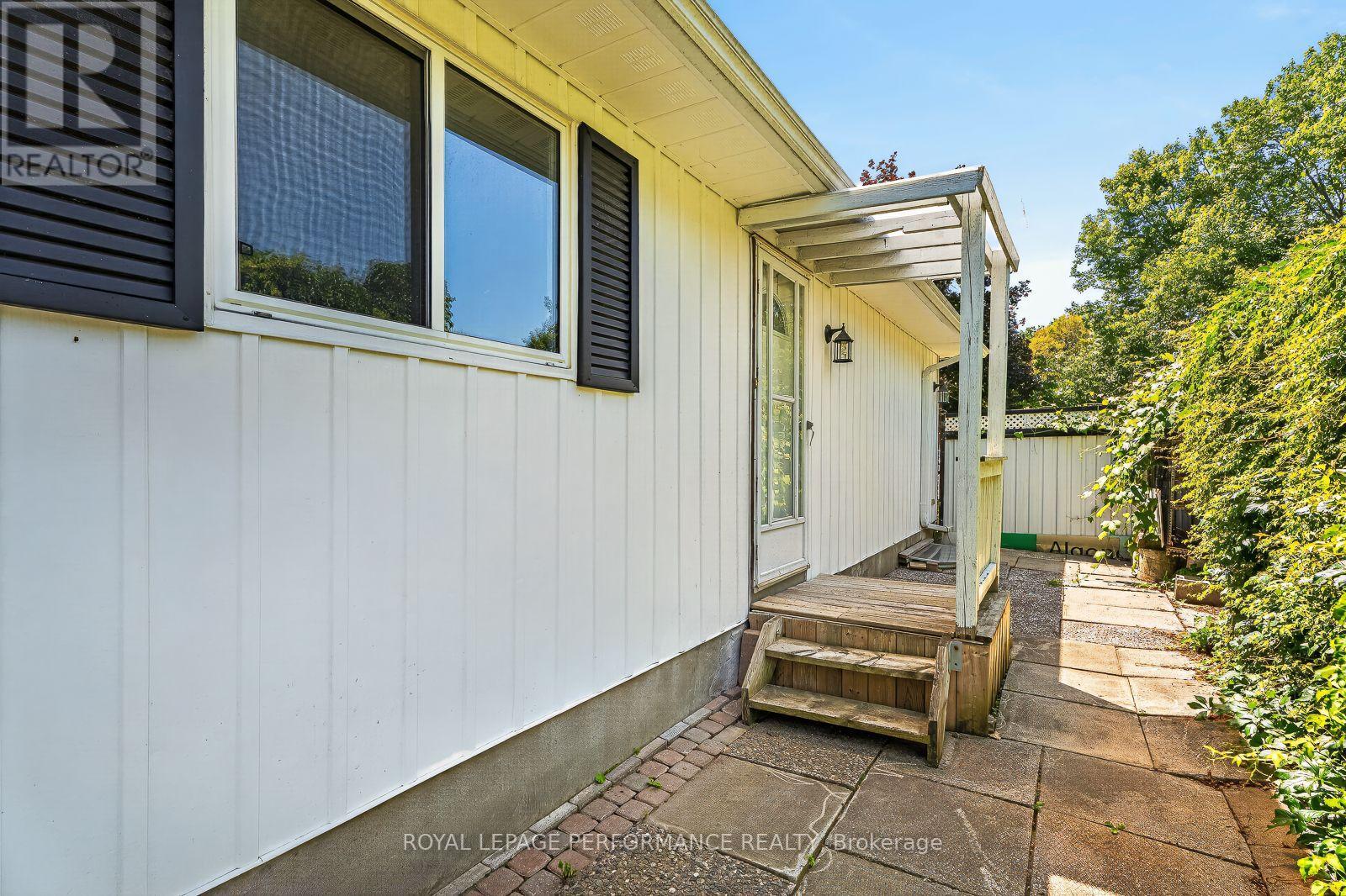 2179 ERINBROOK CRESCENT - 45