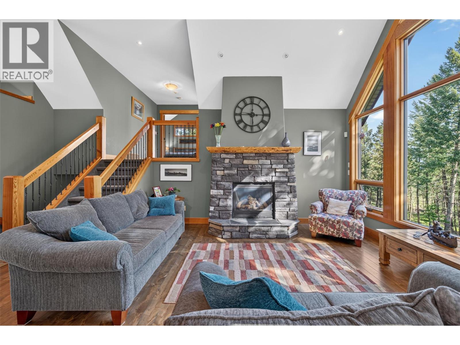 2519 Cobblestone Circle, Invermere