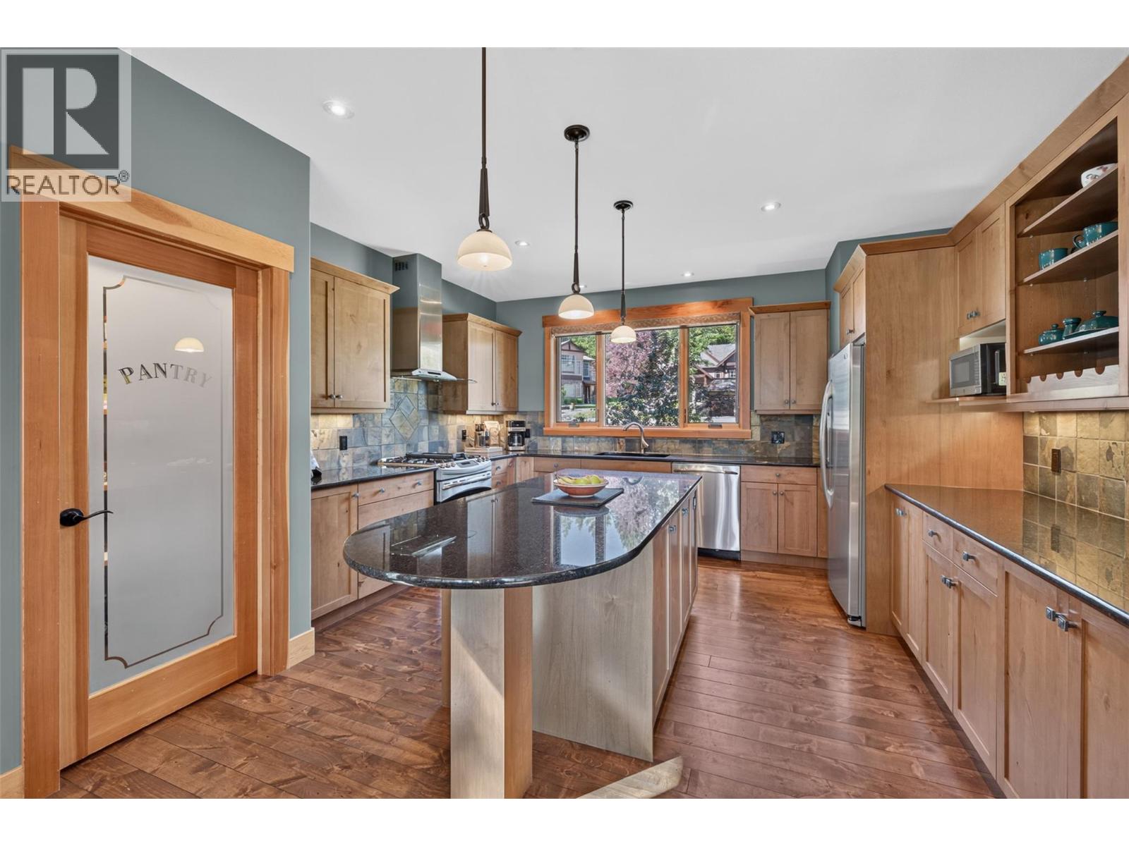 2519 Cobblestone Circle, Invermere