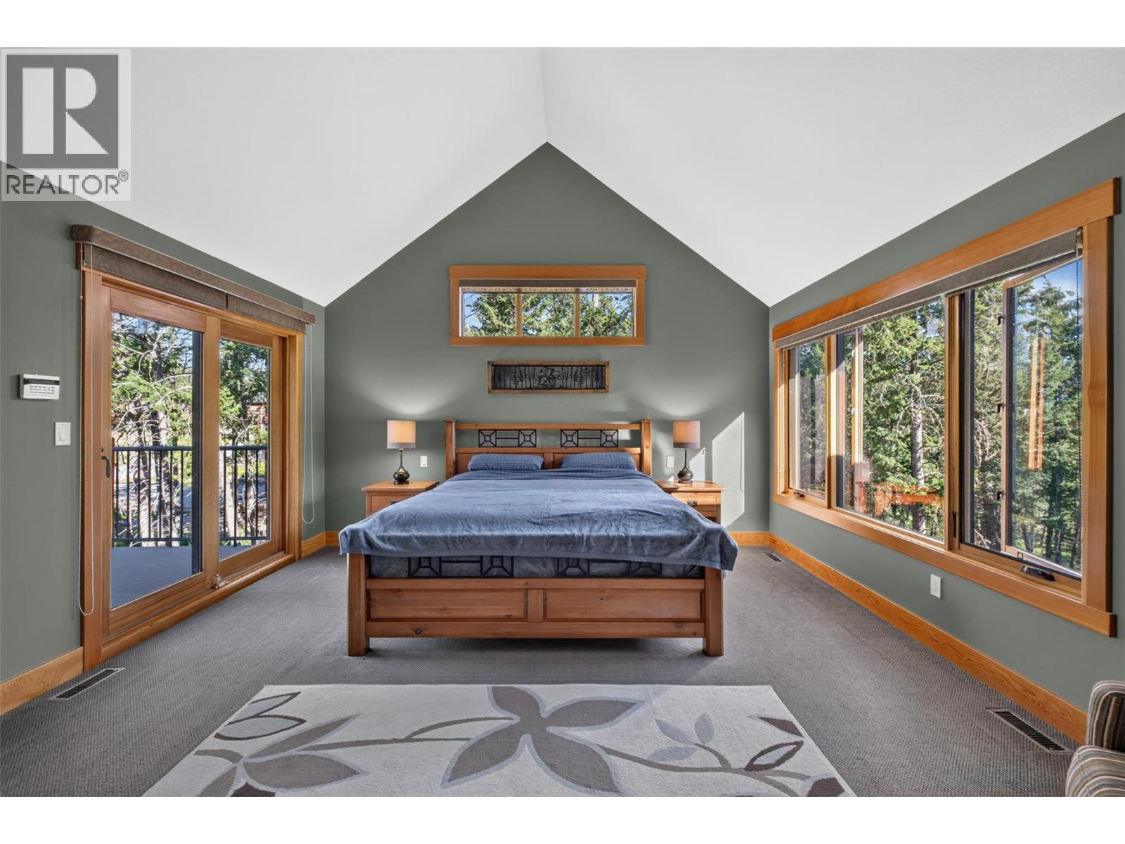 2519 Cobblestone Circle, Invermere
