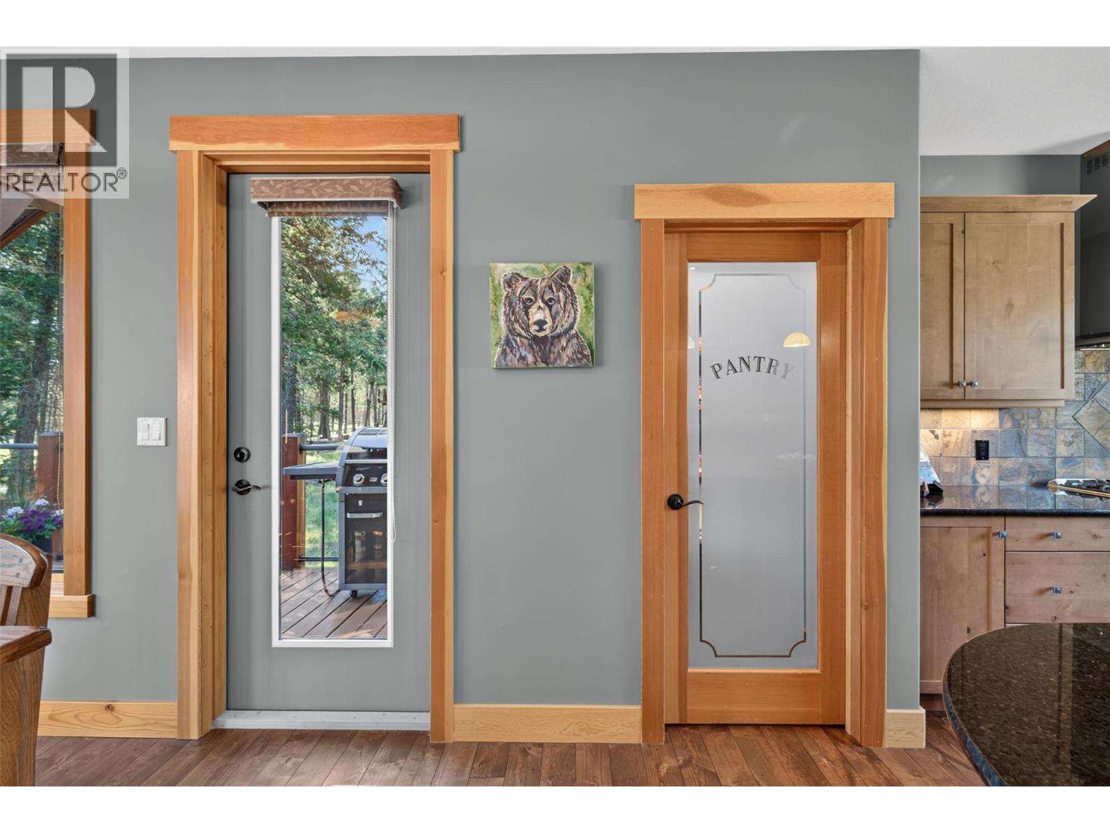 2519 Cobblestone Circle, Invermere