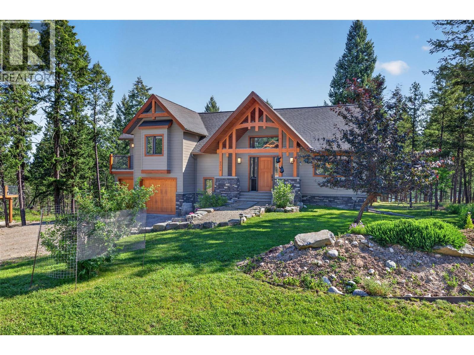 2519 Cobblestone Circle, Invermere