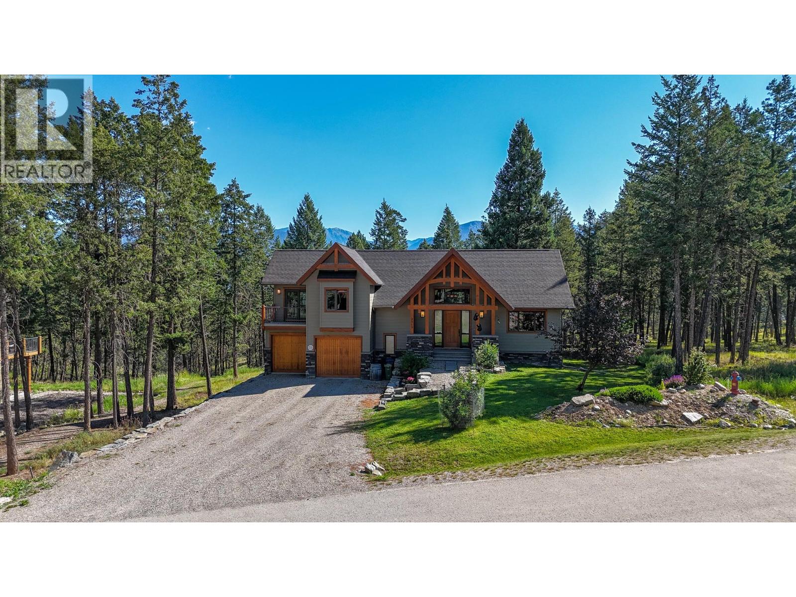 2519 Cobblestone Circle, Invermere